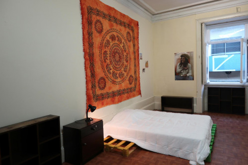 Double bedroom set in a residence near Faculdade de Farmácia da Universidade do Porto  - Gallery -  1
