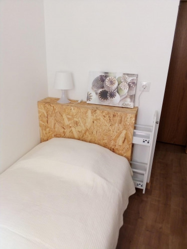  Ensuite Bedroom In Renovated Apartment In Central Coimbra_ 2º - Room B  -  Ensuite bedroom in renovated apartment in central Coimbra_ 2º - Room B  - Gallery -  1