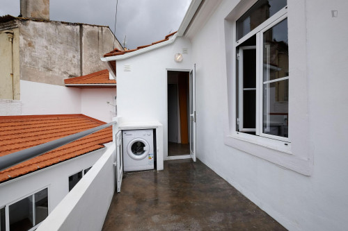 Inviting single bedroom close to Coimbra train station - Gallery - 13
