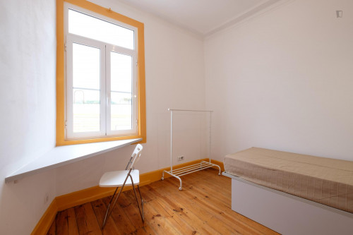 Inviting single bedroom close to Coimbra train station - Gallery - 5