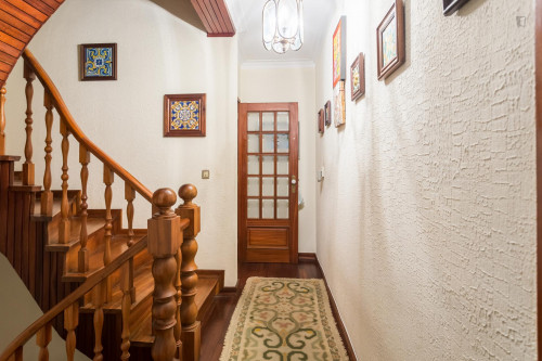 Double bedroom in a 3-bedroom house in Matosinhos - Gallery - 8