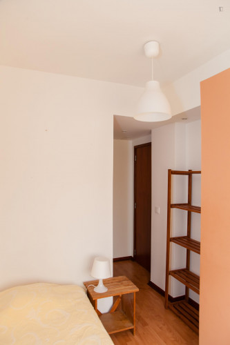Comfy single ensuite bedroom near Instituto Superior de Engenharia de Coimbra - Gallery - 16
