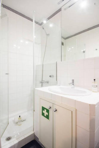 Delightful 1-bedroom flat in São Nicolau - Gallery - 14