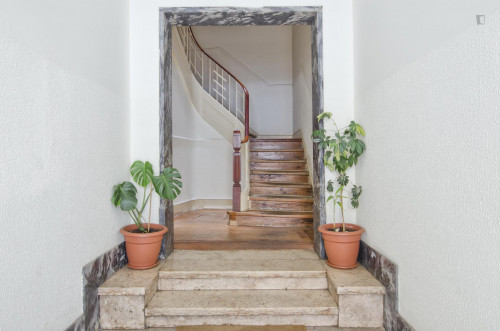Twin bedroom near Areeiro metro station - Gallery - 7