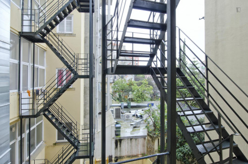 Twin bedroom near Areeiro metro station - Gallery - 6