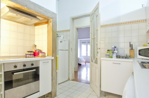 Twin bedroom near Areeiro metro station - Gallery - 17