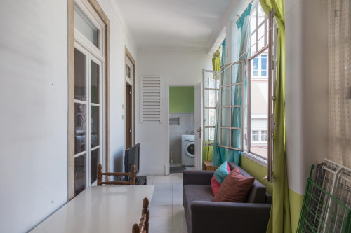 Inviting Double bedroom next to transportation links - Gallery - 5