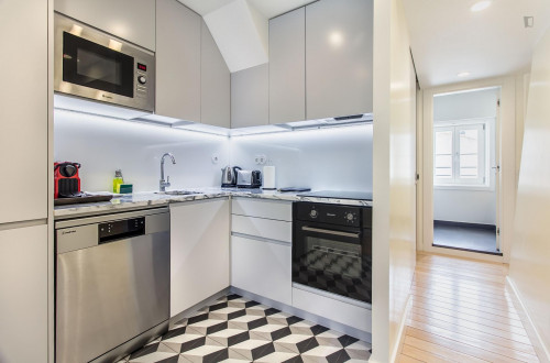 Design Apartment in Typical Alfama - Gallery - 14