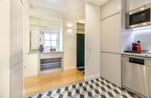 Design Apartment in Typical Alfama - Gallery - 12
