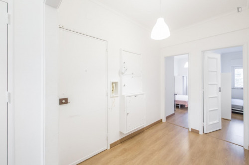 Double bedroom in Benfica, close to Alto dos Moinhos metro - Gallery - 9