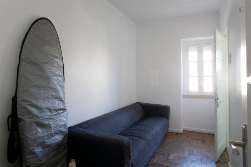 Homely double bedroom near Anjos metro station - Gallery - 26