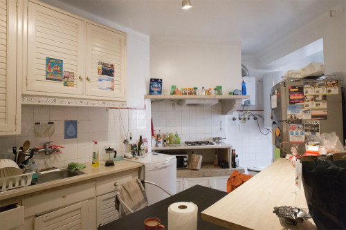 Great Double bedroom in Arroios - 1 month free - Gallery - 14