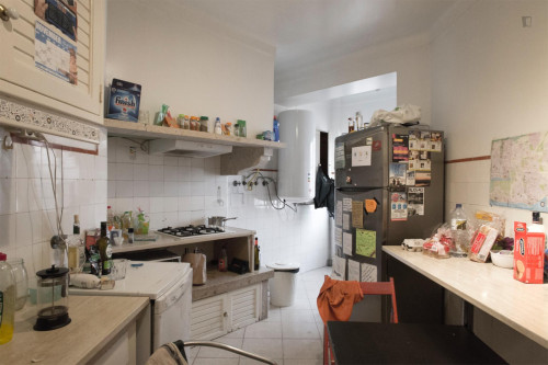 Great Double bedroom in Arroios - 1 month free - Gallery - 13