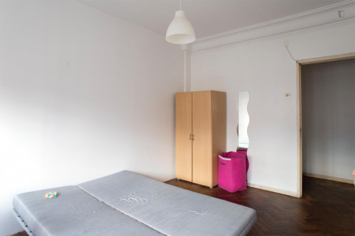 Great Double bedroom in Arroios - 1 month free - Gallery - 15