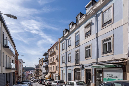 Fantastic 3-bedroom apartment in Campolide - Gallery - 12
