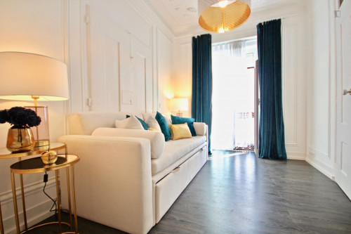 Fantastic 3-bedroom apartment in Campolide - Gallery - 34
