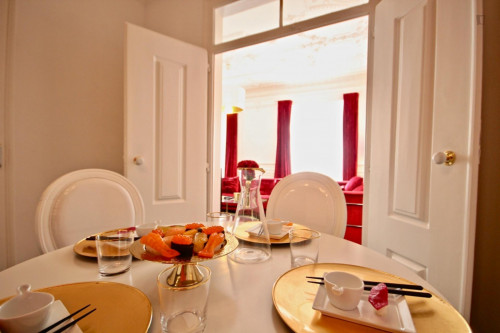 Fantastic 3-bedroom apartment in Campolide - Gallery - 37