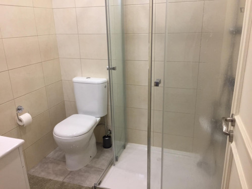Very nice double bedroom in Alvalade - Gallery - 2