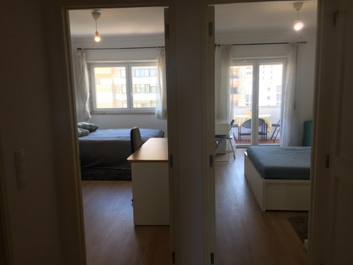 Very Nice Double Bedroom In Alvalade - 2