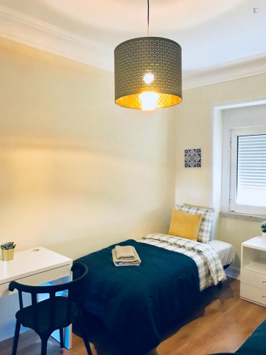 TWIN bedroom in a very well located apartment . - Gallery - 14