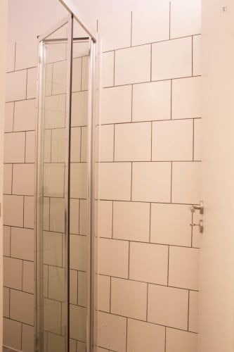 Single bedroom in a student flat, with garden, in Paranhos - Gallery - 16