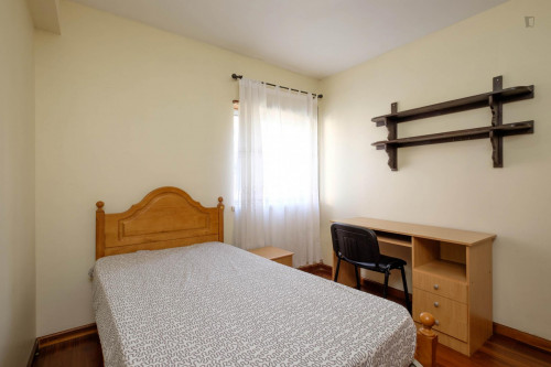 Homely single room in Nogueiras
