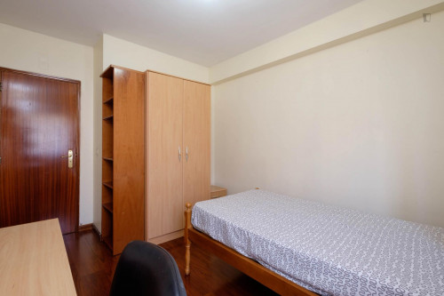 Homely single room in Nogueiras