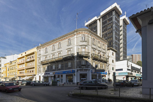 Typical 4-bedroom apartment in the fantastic Baixa de Coimbra