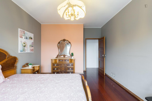 Spacious and bright bedroom close to Universidade Engenharia Porto  - Gallery -  3