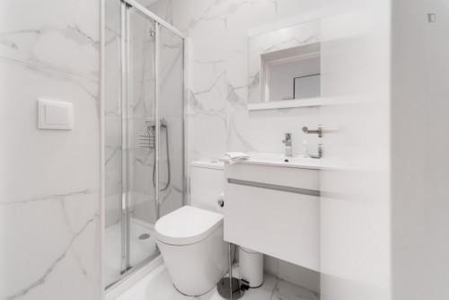 Lovely 1-bedroom apartment next to Faculdade de Belas Artes in Porto - Gallery - 37