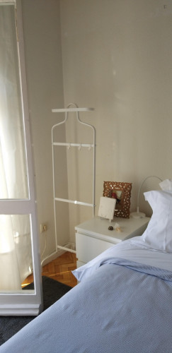 Large bedroom with balcony - Gallery - 20