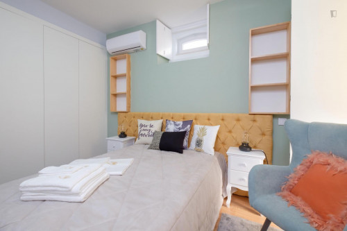 Attractive studio near Praça da República