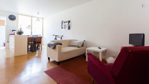 Single bedroom in a renowned architect housing complex, in Cedofeita  - Gallery -  3