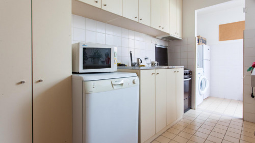 Single bedroom in a renowned architect housing complex, in Cedofeita - Gallery - 7