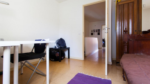 Single bedroom in 3-bedroom apartment in Porto  - Gallery -  3