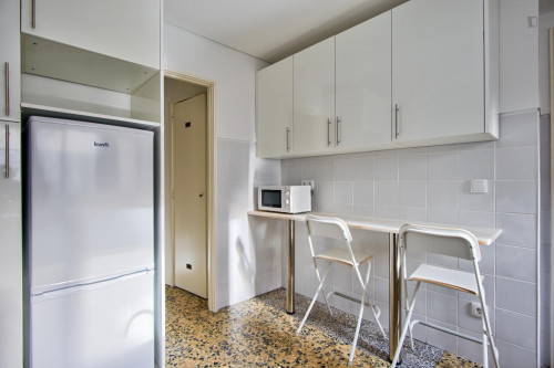 Cozy and sunny 4-bedroom apartment close to Coimbra train station - Gallery - 50