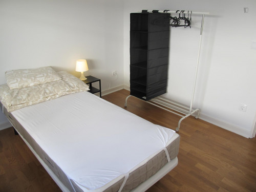 Cozy and sunny 4-bedroom apartment close to Coimbra train station - Gallery - 5