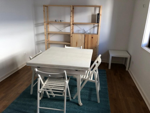 Cozy and sunny 4-bedroom apartment close to Coimbra train station - Gallery - 39