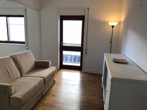 Cozy and sunny 4-bedroom apartment close to Coimbra train station - Gallery - 38