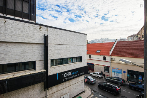Cozy and sunny 4-bedroom apartment close to Coimbra train station - Gallery - 22