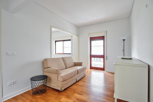 Cozy and sunny 4-bedroom apartment close to Coimbra train station - Gallery - 29
