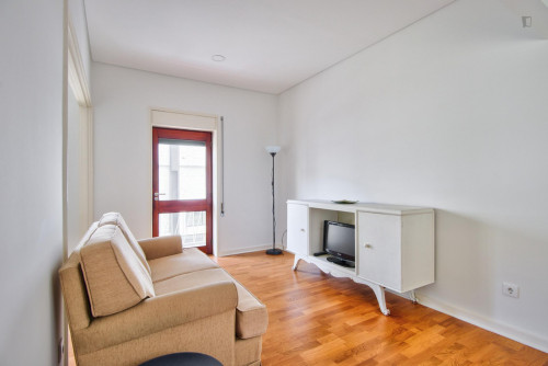 Cozy and sunny 4-bedroom apartment close to Coimbra train station - Gallery - 42