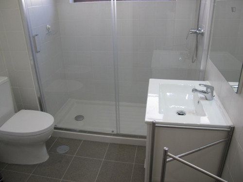 Cozy and sunny 4-bedroom apartment close to Coimbra train station - Gallery - 52