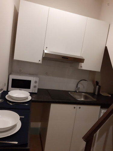 Delightful private room with a shared kitchen close to Casa da Música metro station