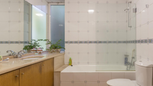 Luminous double bedroom in a house with an amazing terrace close to Porto - Gallery - 14