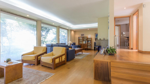 Luminous double bedroom in a house with an amazing terrace close to Porto - Gallery - 9