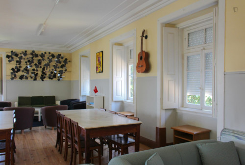 Single ensuite bedroom close to Escola Superior de Educação de Coimbra  - Gallery -  1