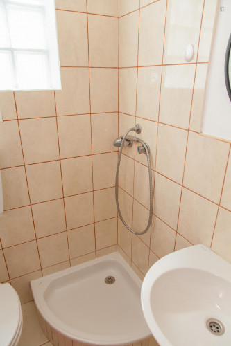 Neat single bedroom close to Universidade de Coimbra - Gallery - 13