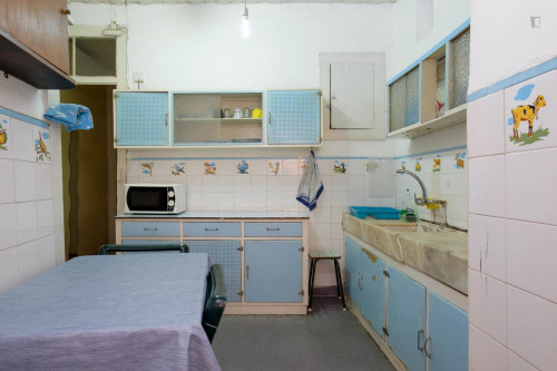 Comfy and bright single bedroom in Coimbra - Gallery - 20