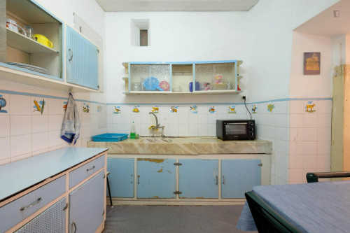 Comfy and bright single bedroom in Coimbra - Gallery - 22